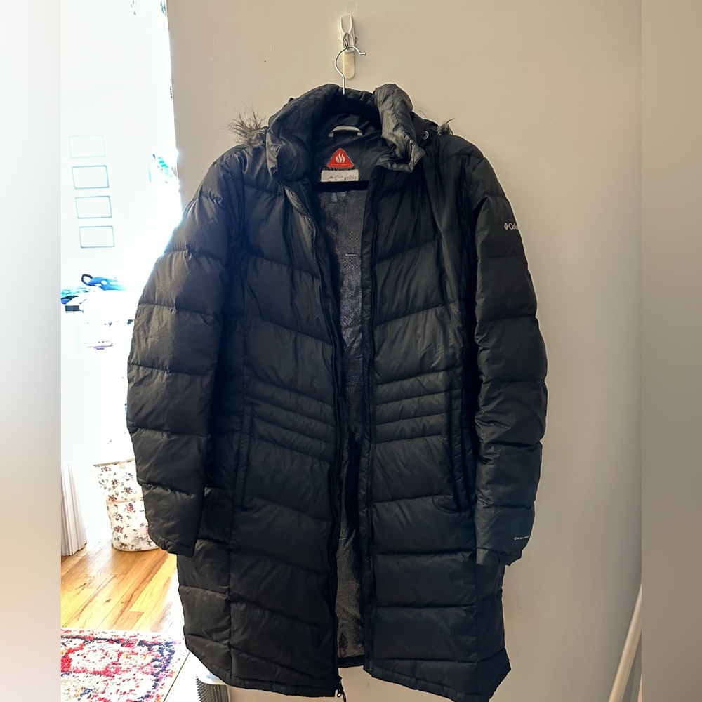Black Columbia Parka Puffer Coat for Women, Good condition